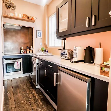 Elegant Central London Flat With Stylish Decor Экстерьер фото